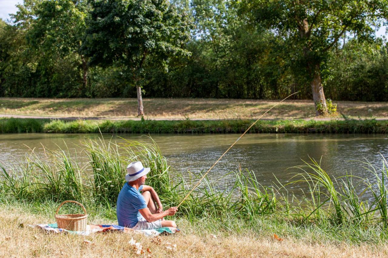 Camping De Nevers Esterno foto